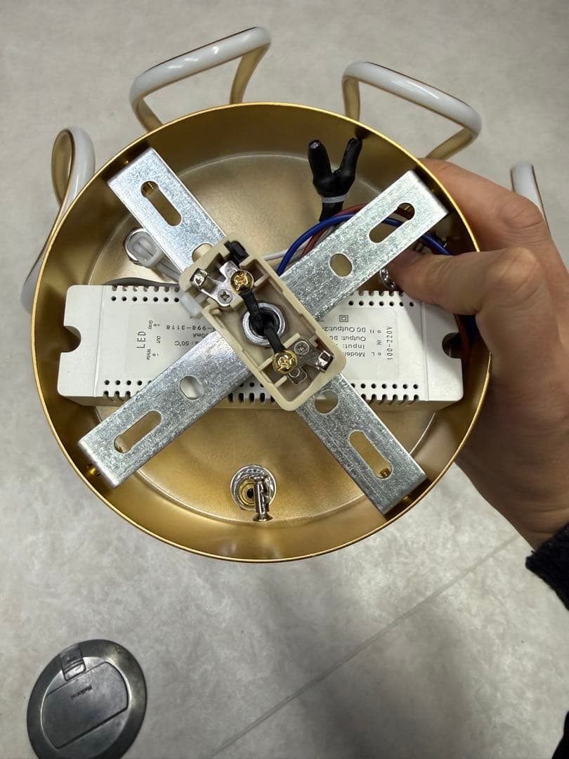 ホワイトゴールド シーリングライト