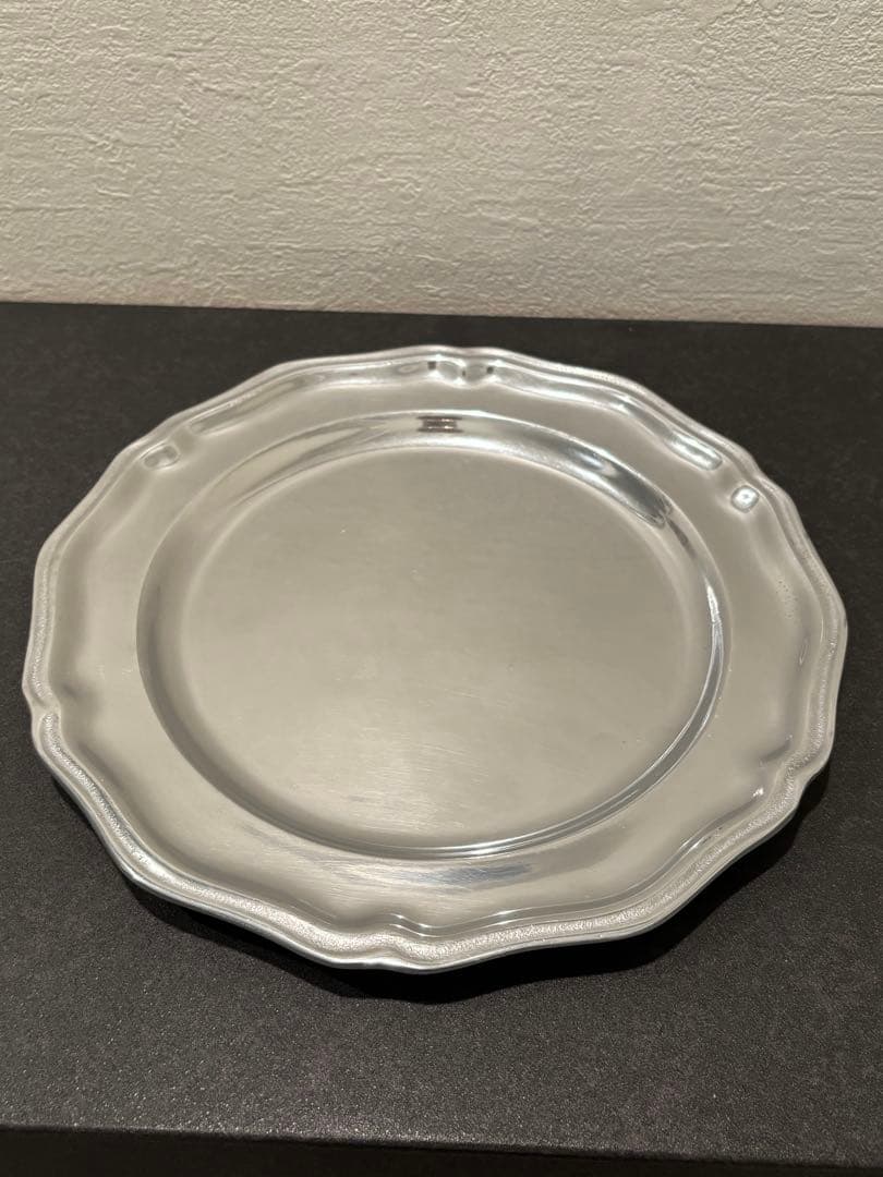 Wilton Arle 皿ピューター花リムアメリカンビンテージ　シルバー