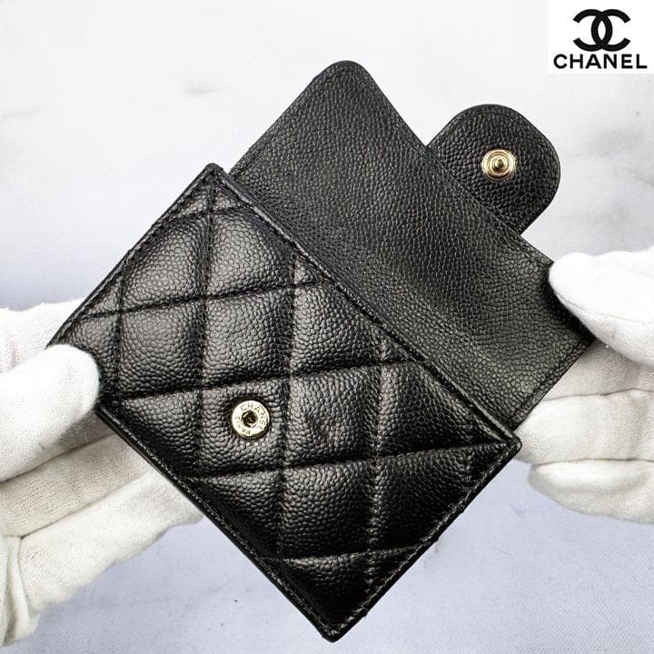 563　超美品　CHANEL　キャビアスキンマトラッセ　Wホック三つ折りミニ財布