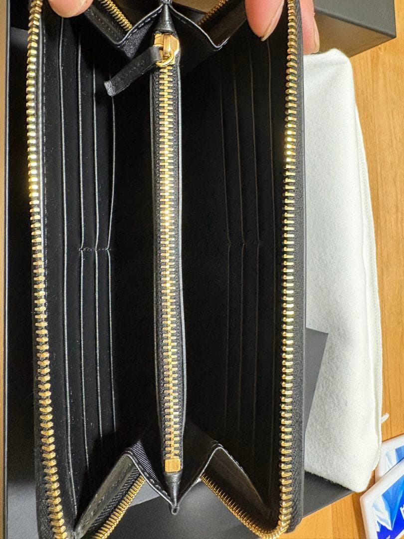 VERSACE ブラック レザー 長財布