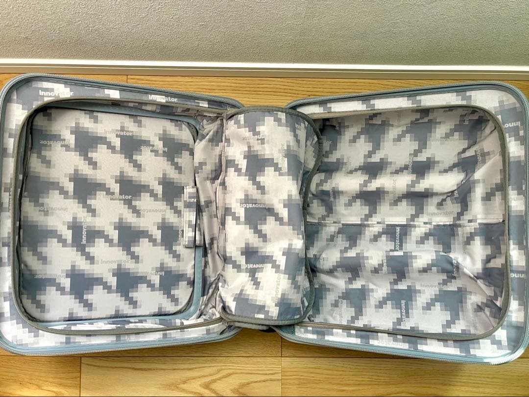 【花様】イノベーター Innovator スーツケース 33L