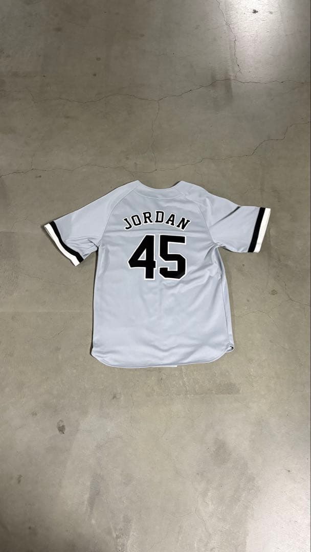 Michael Jordan バロンズ　Jordan公式