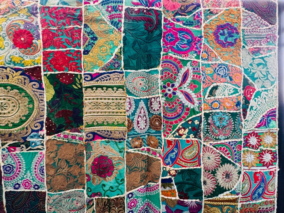 【新品未使用】【特大約3畳】インド豪華アンティーク刺繍ラグ 、カバー（緑