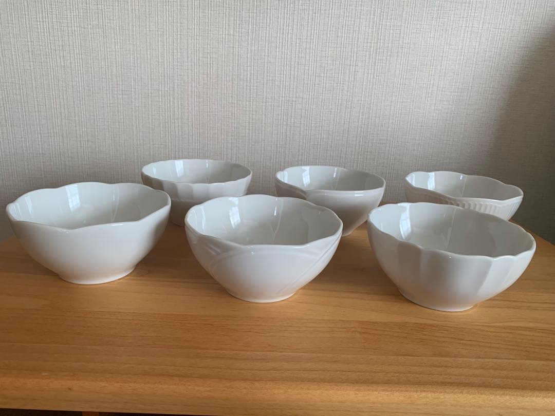 栗原はるみ　フラワーシリーズ　お皿セット