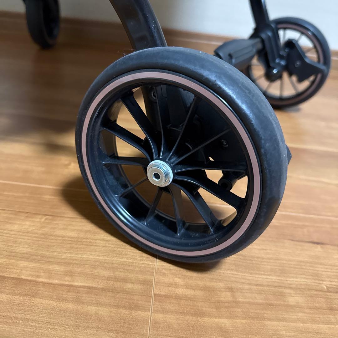 【ベビーザらス限定】ミニモプラス ベビーカー ペールブラック　ホワイトレーベル