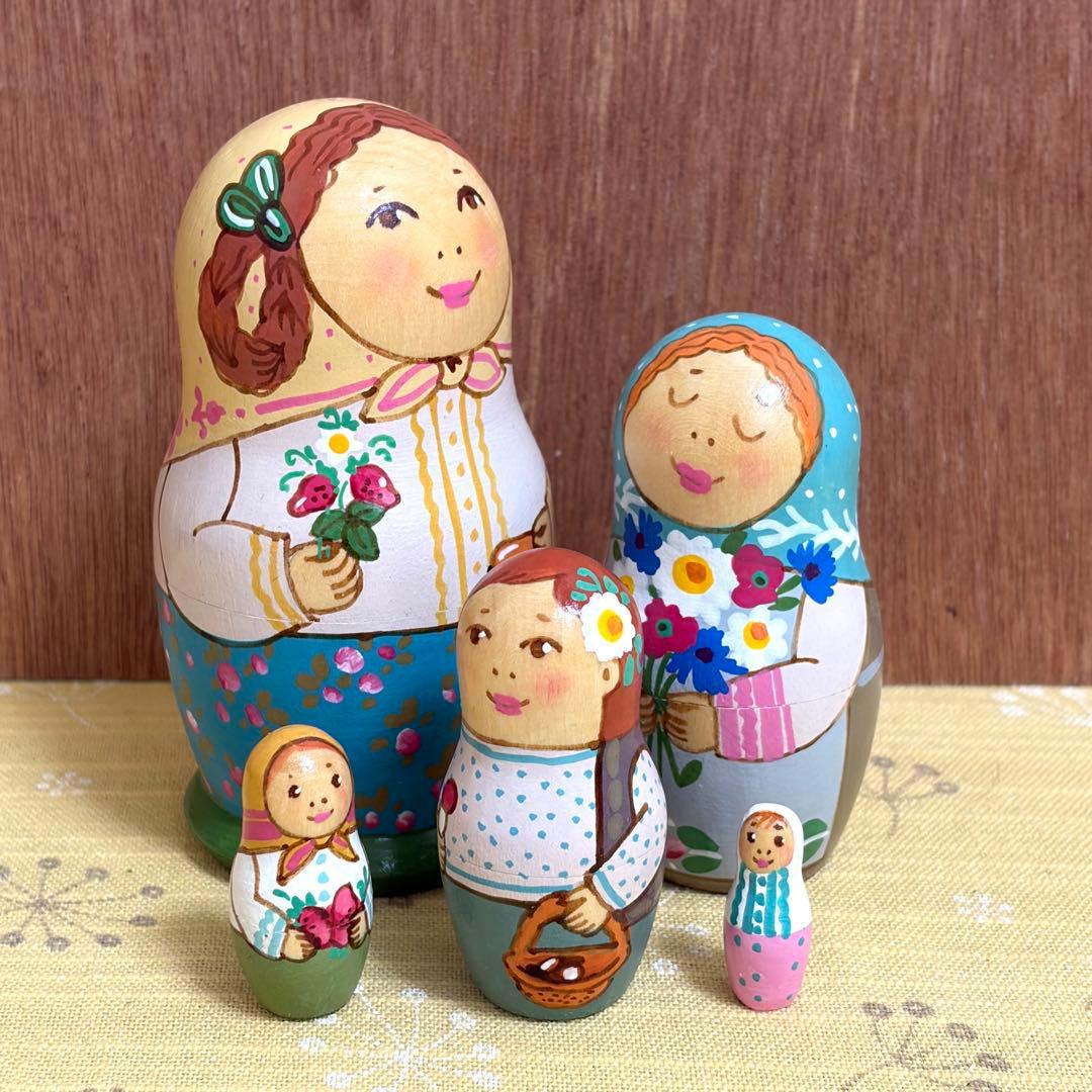 マトリョーシカ　ロシア雑貨　タチアナ・ドゥビニッチ