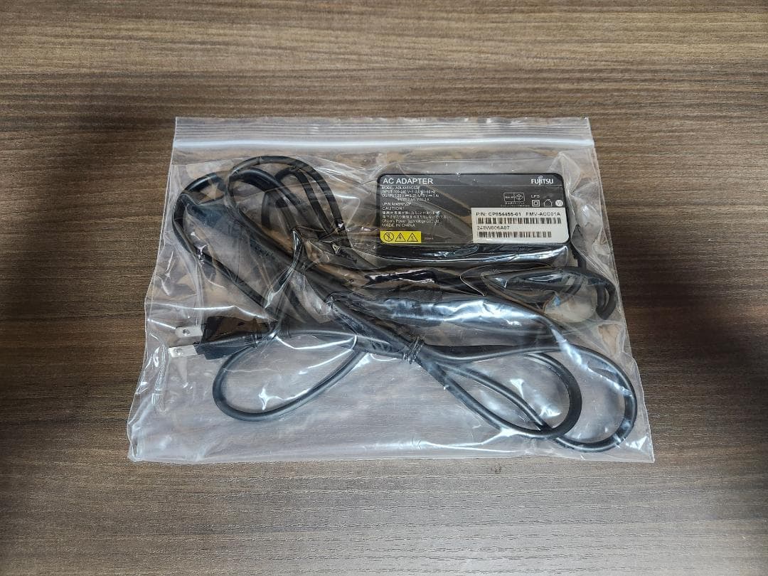 使用少超美品 LIFEBOOK UH i5-1335U 16GB Office他