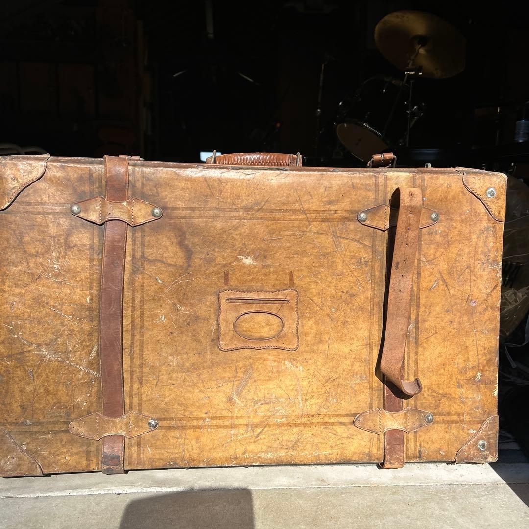古い大きな旅行鞄　革製　アンティーク　レトロ