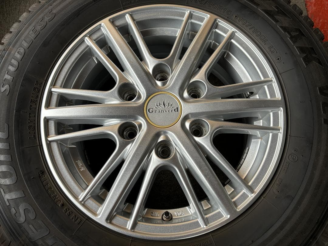 SH-23【ブリヂストン VL1】195/80R15 107/105L LT