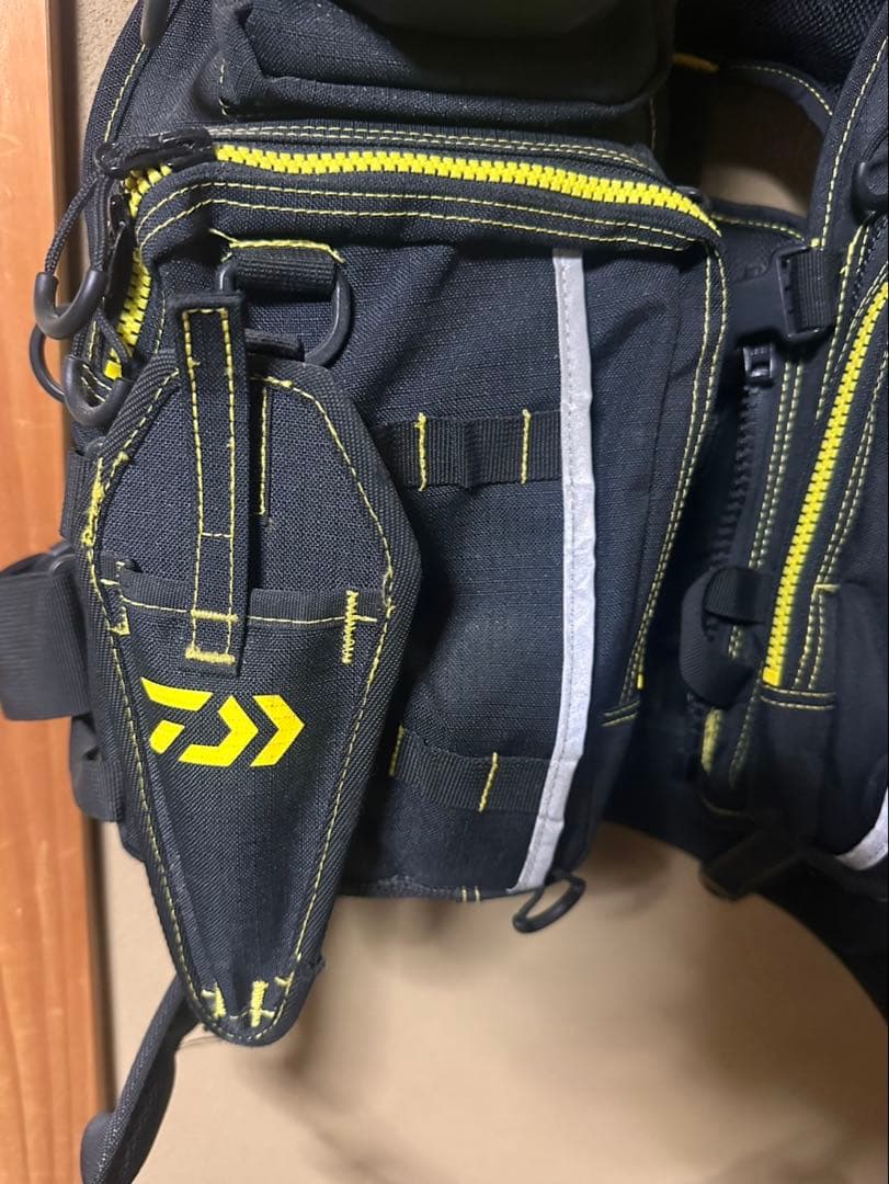 【未使用】DAIWA ベンチクールゲームベスト　DF-6104 フィシングベスト