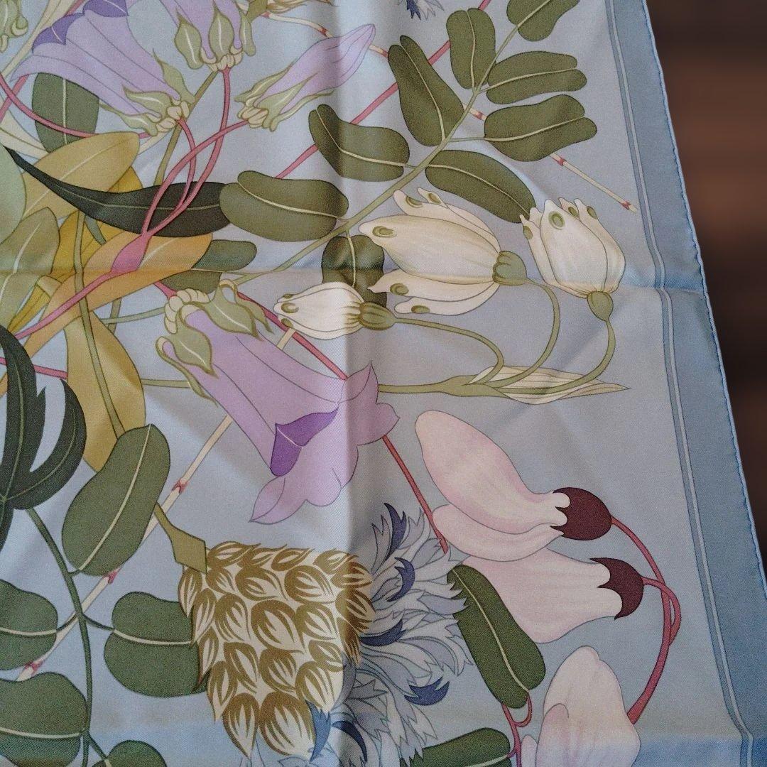✨極美品✨ HERMES エルメス ギリシャの花 スカーフ カレ90