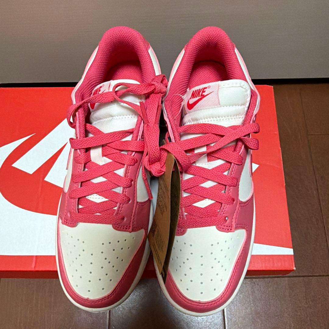 NIKE ウィメンズダンクLOW ピンク