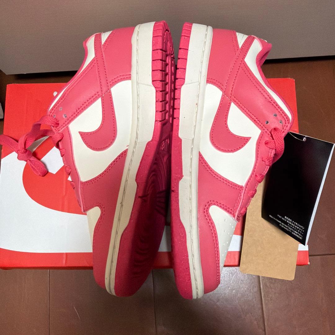 NIKE ウィメンズダンクLOW ピンク