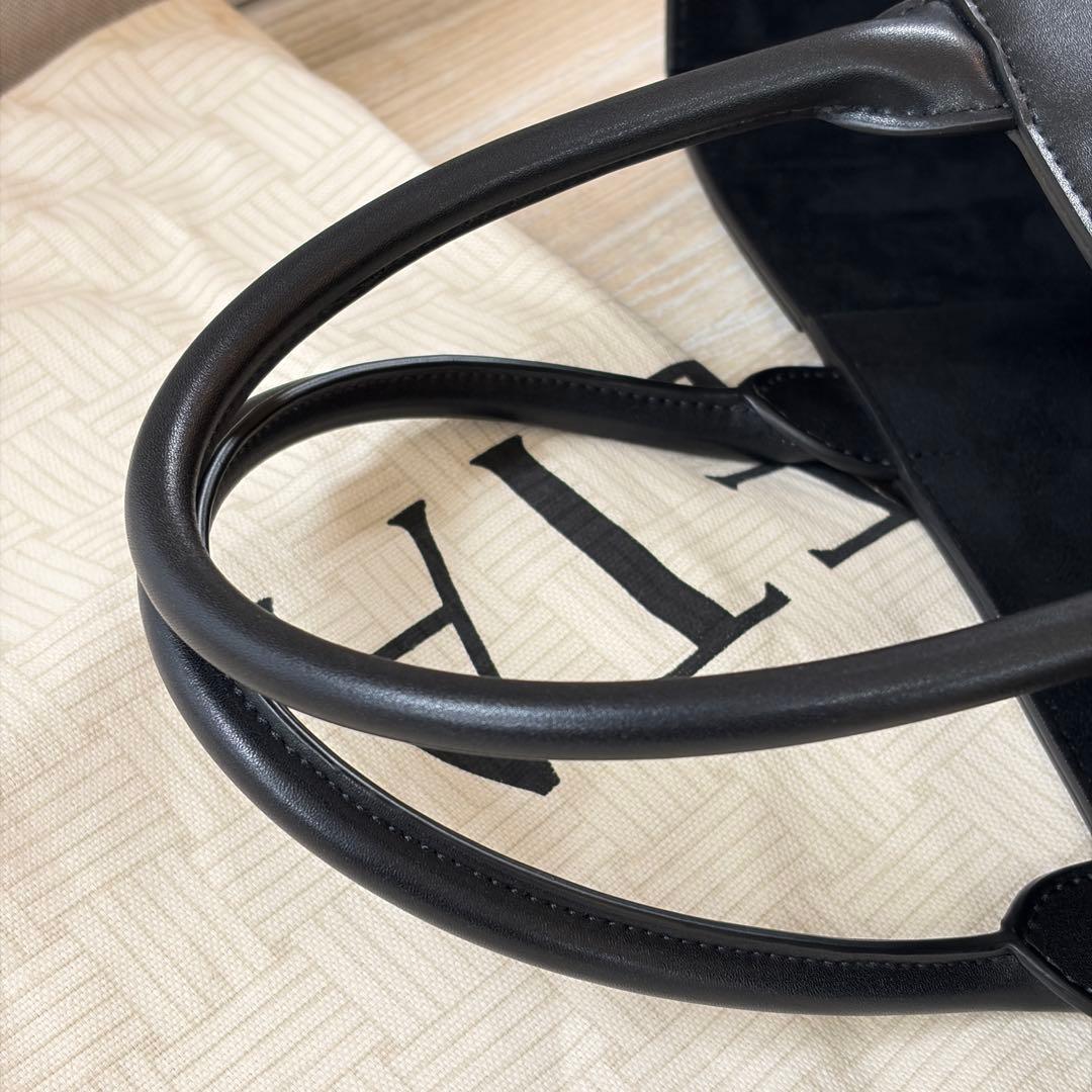 【ほぼ未使用】Bottega Veneta アルコトート ミディアムブラック