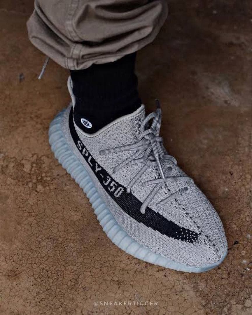 靴 adidas YEEZY BOOST 350 V2 Granite Black