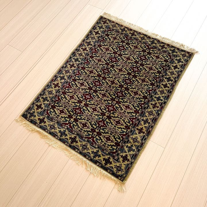 【新品未使用】パキスタン産 絨毯 手織り ブハラ ペルシャ