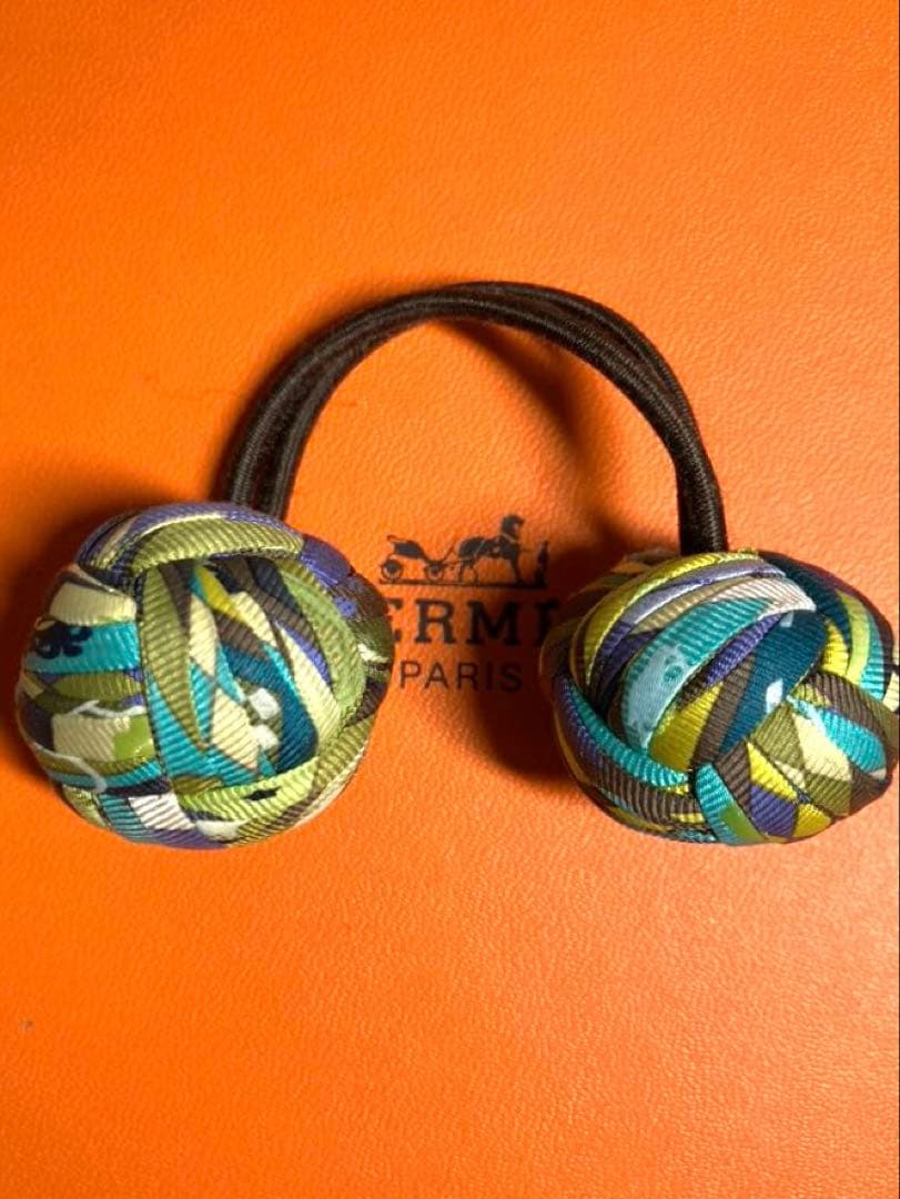 HERMES エルメス ポンポンシュシュ ヘアアクセサリー 保存袋付き