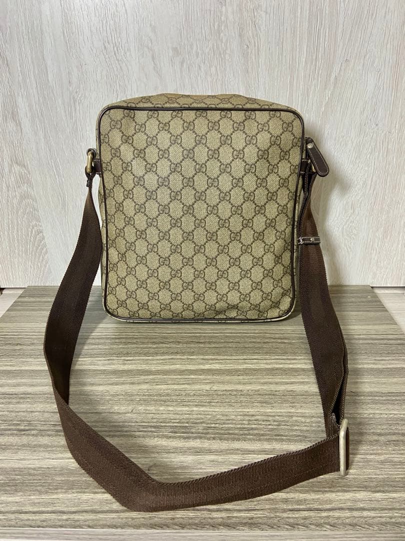 GUCCI ショルダーバッグ　GG スプリーム　PVC レザー　ベージュ
