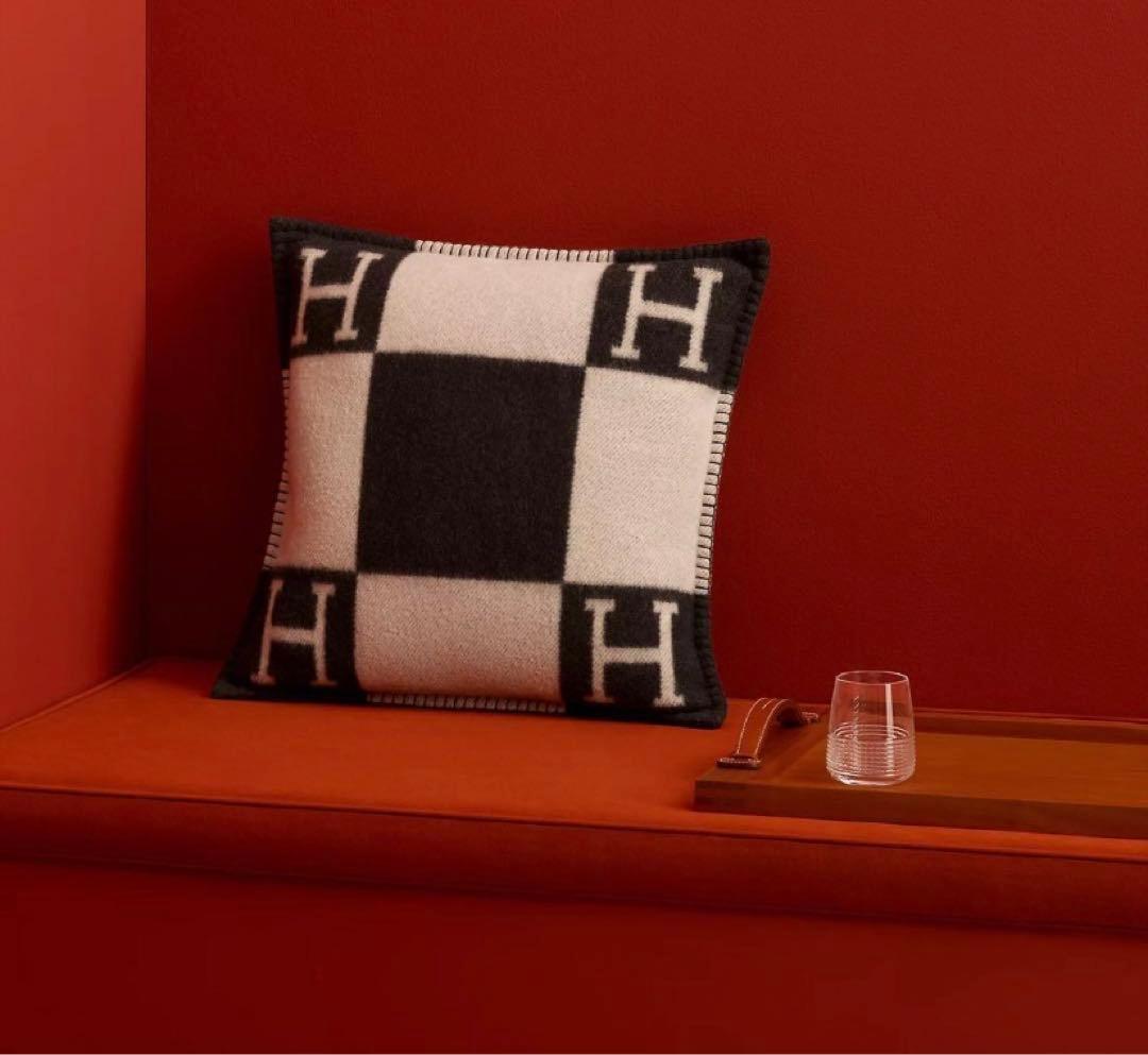 エルメス　クッション アヴァロン　PM 新品未使用品