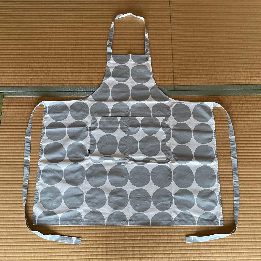 【レア品】マリメッコ フィンエアー機内販売 Kivet エプロン エストニア製