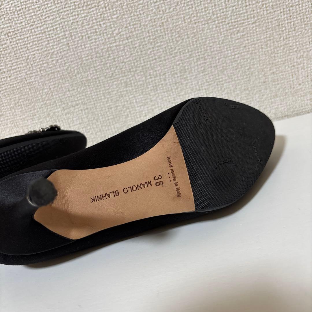 MANOLO BLAHNIK マノロブラニク　ハンギシ　パンプス　サテン
