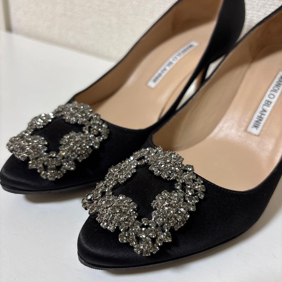 MANOLO BLAHNIK マノロブラニク　ハンギシ　パンプス　サテン