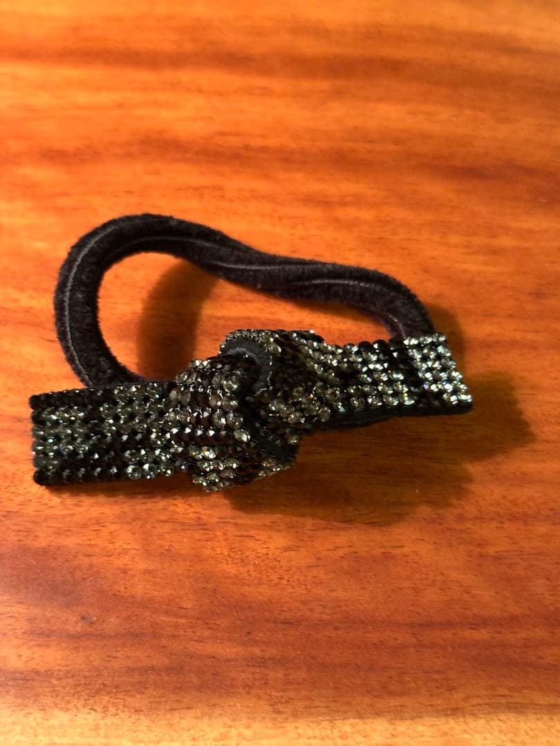ACCA アッカ￼￼黒リボンスワロスキージェムヘアゴム