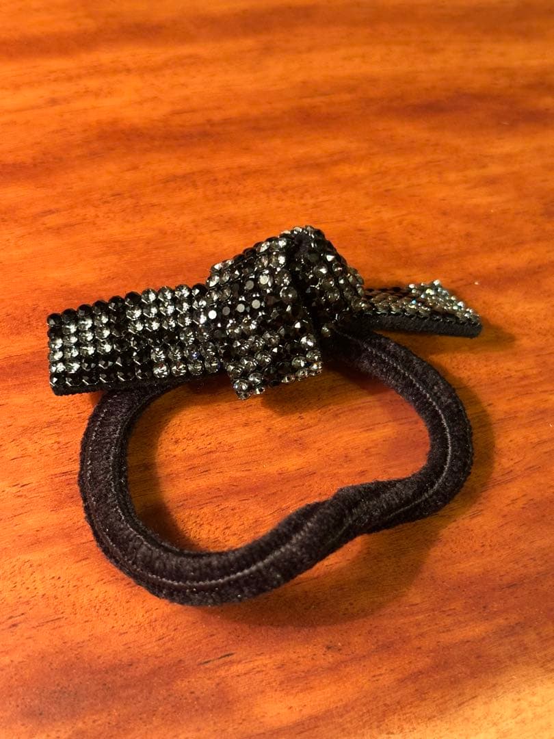 ACCA アッカ￼￼黒リボンスワロスキージェムヘアゴム