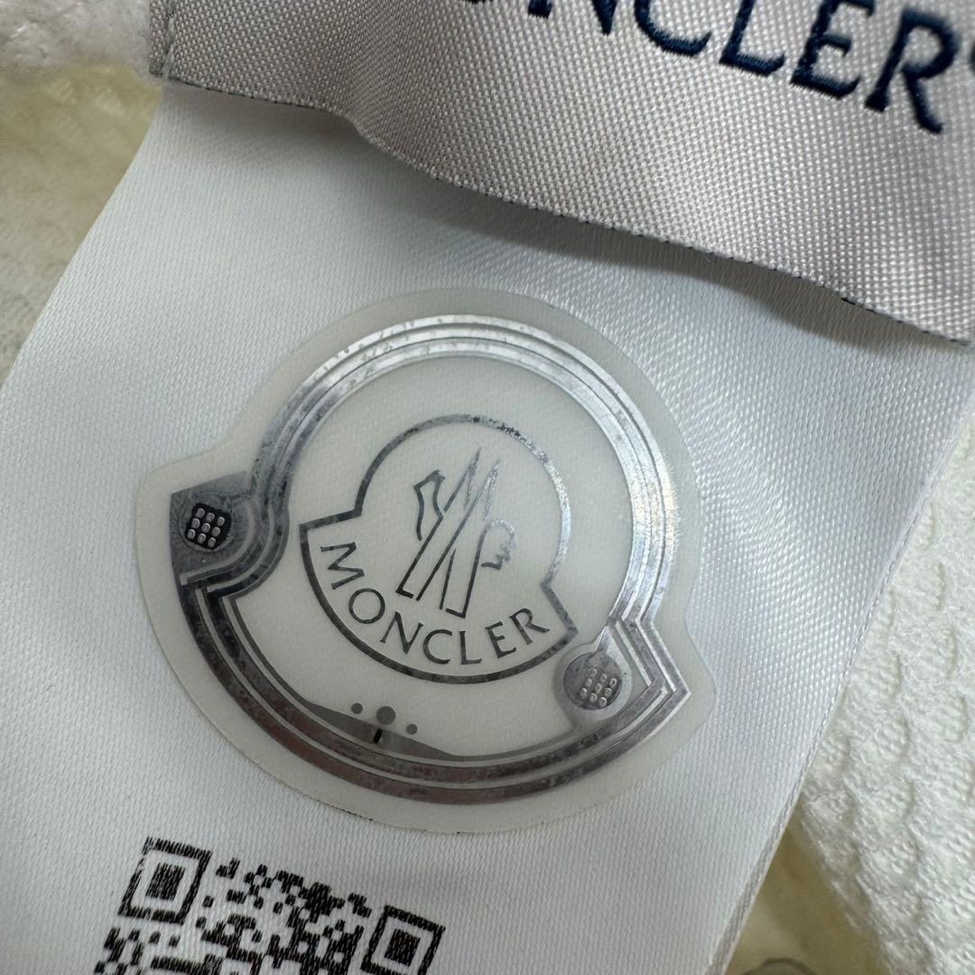 MONCLER ホワイト モンクレールロゴ　ラメ　キャップ