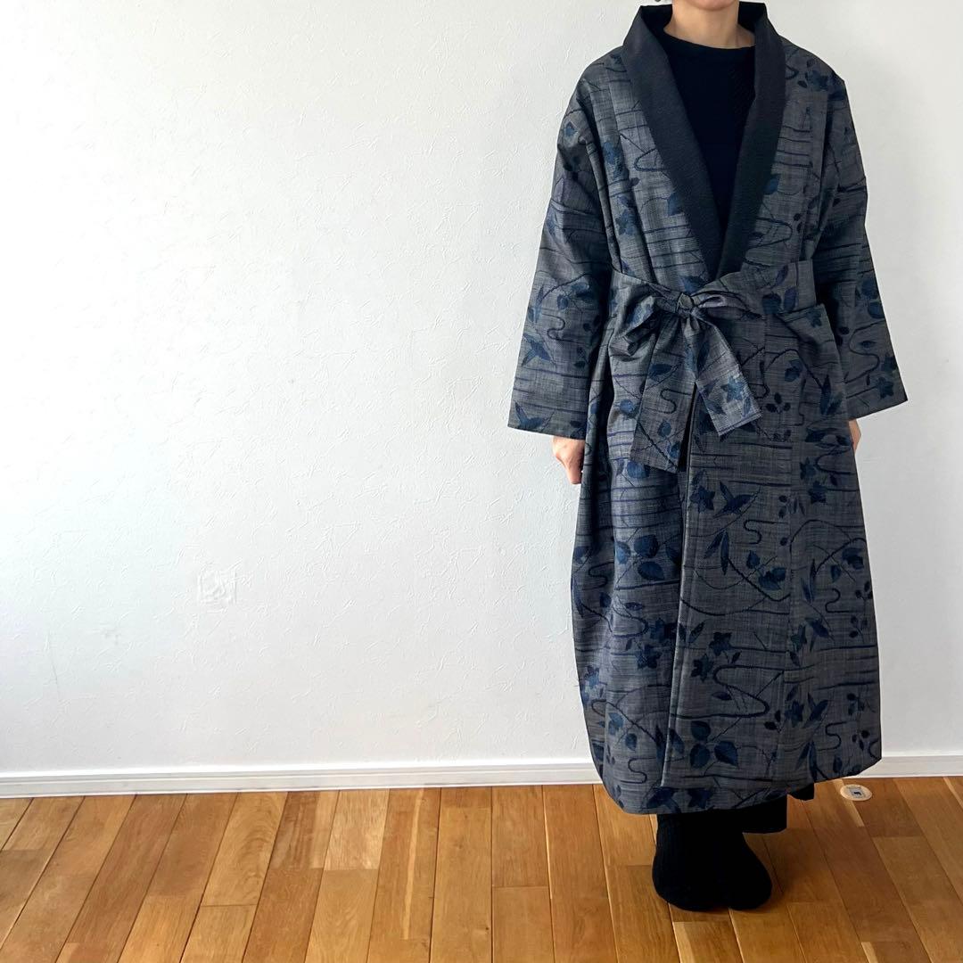 ✴︎本場大島紬✳︎✴︎ローブコート✴︎正絹✴︎着物リメイク＊リバーシブル＊