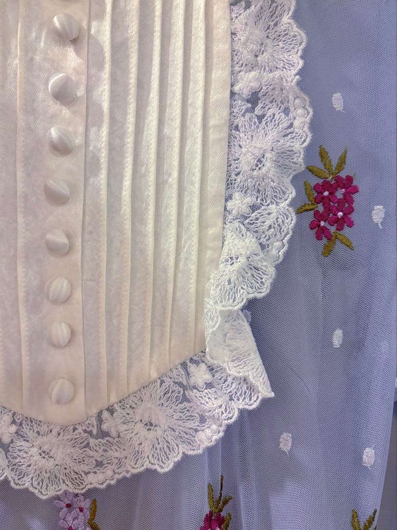 adelly ピンタックヨークワンピース