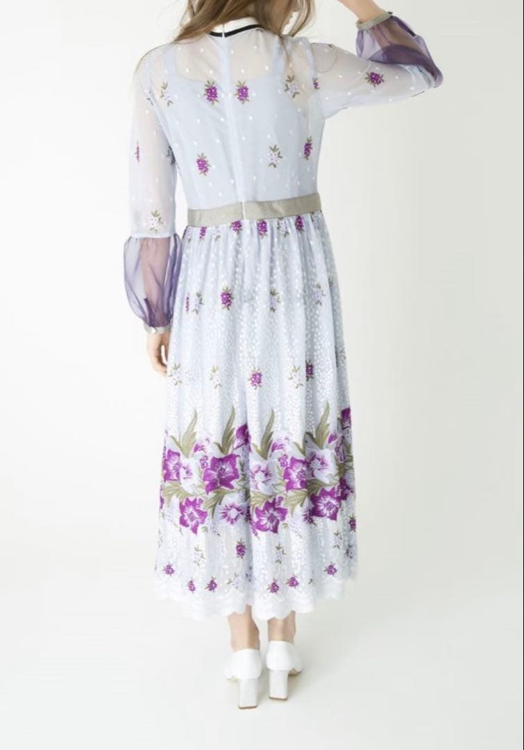 adelly ピンタックヨークワンピース