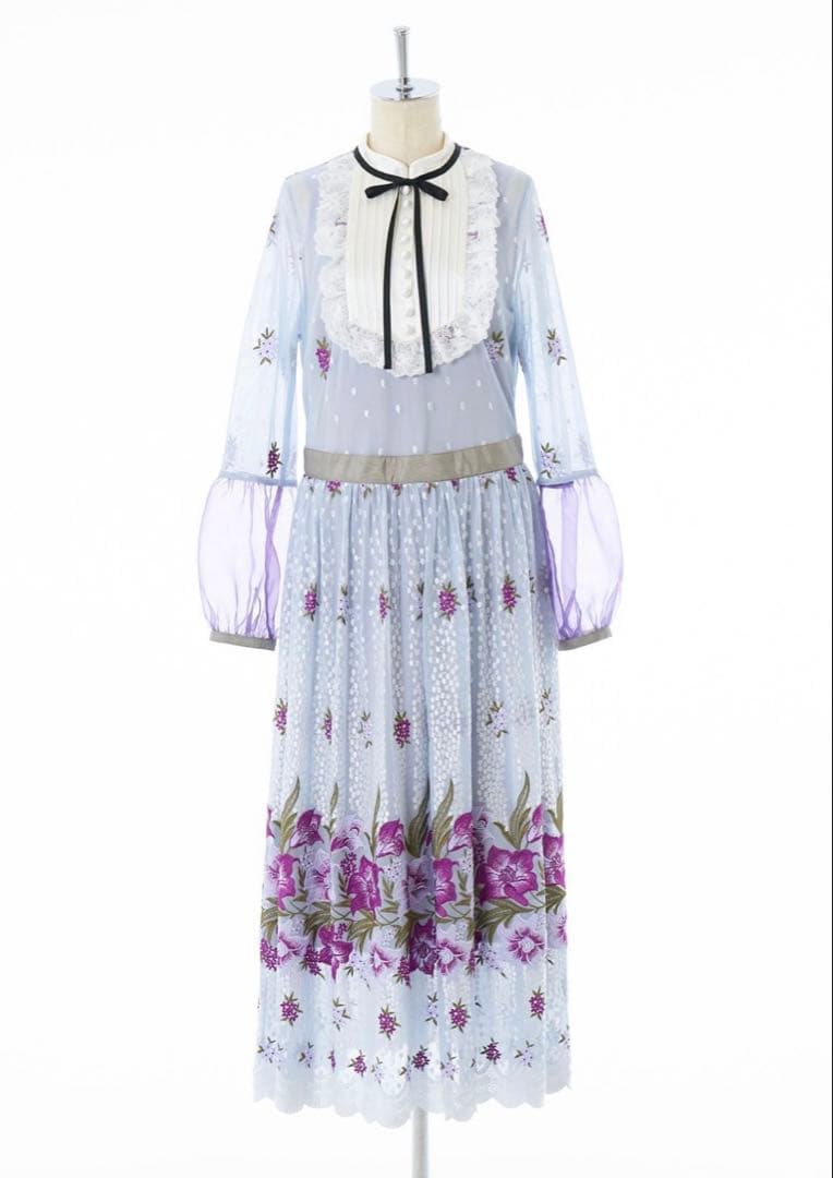 adelly ピンタックヨークワンピース