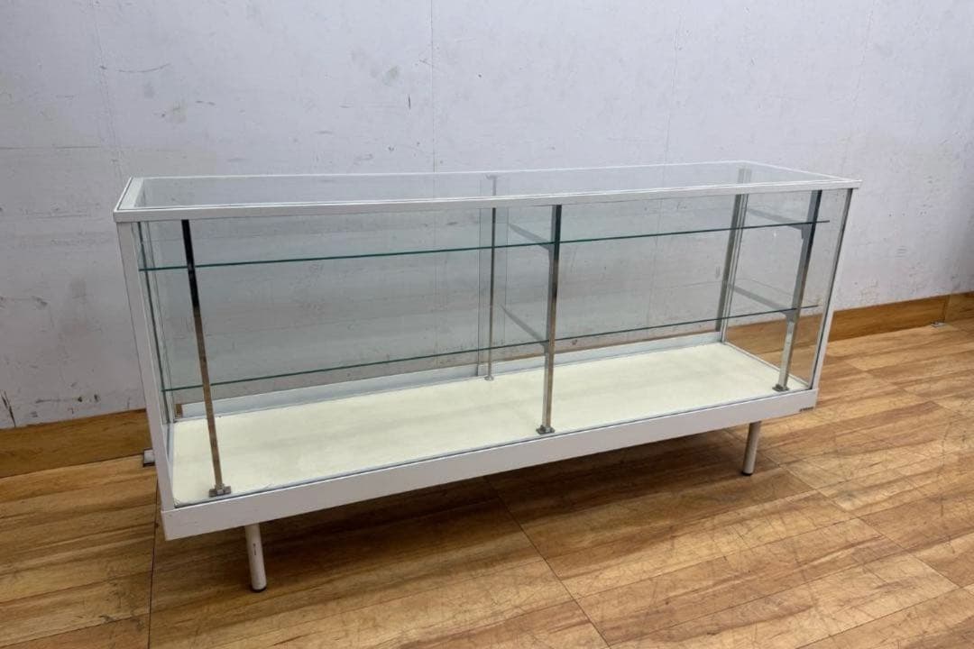 ガラスショーケース