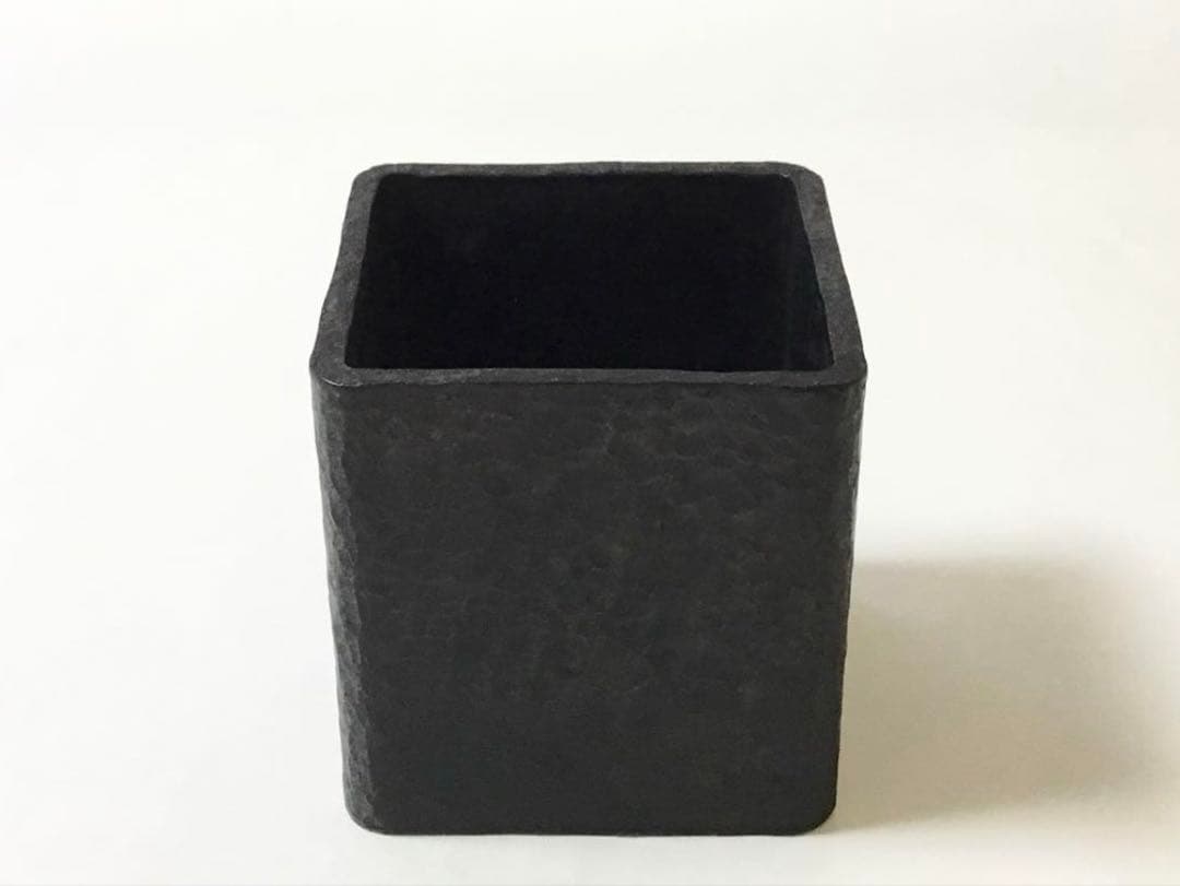 茶道具 古物品 蓋置 四方 吉羽與兵衛 南蛮鉄 木箱入 【本物保証】