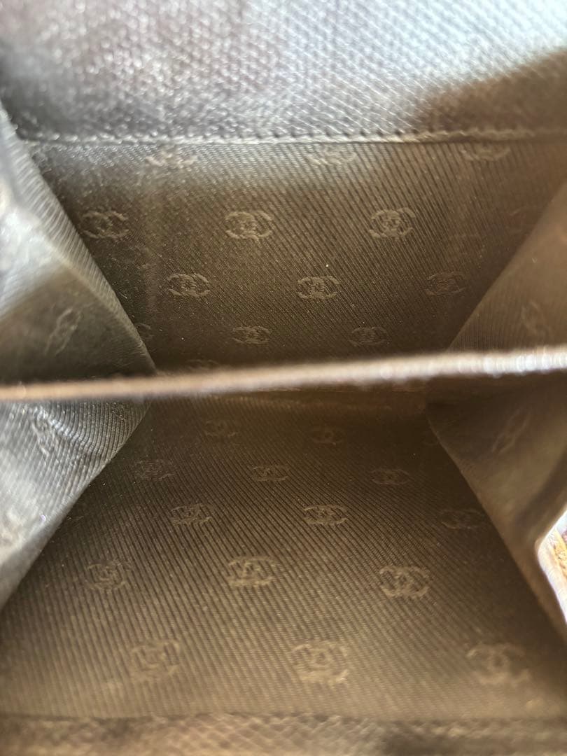 CHANEL 黒 レザー 三つ折り財布