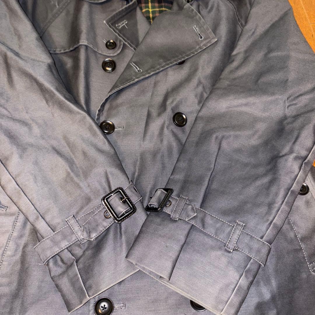 ドライボーンズのダークグレー トレンチコート