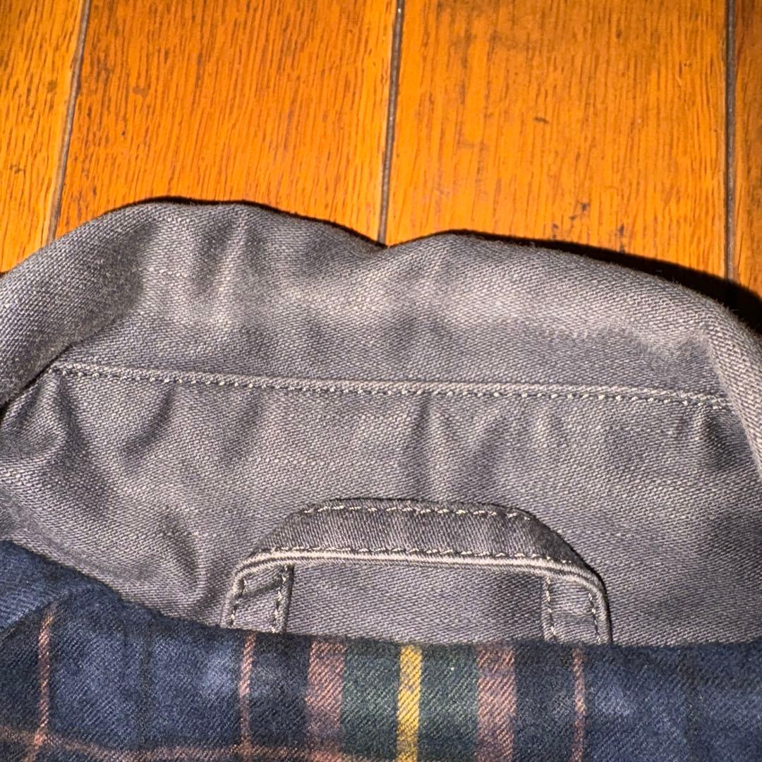 ドライボーンズのダークグレー トレンチコート