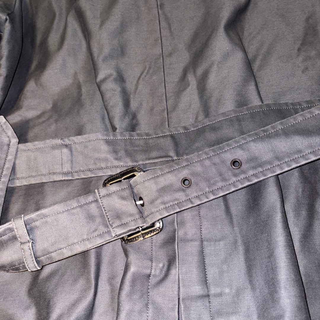 ドライボーンズのダークグレー トレンチコート