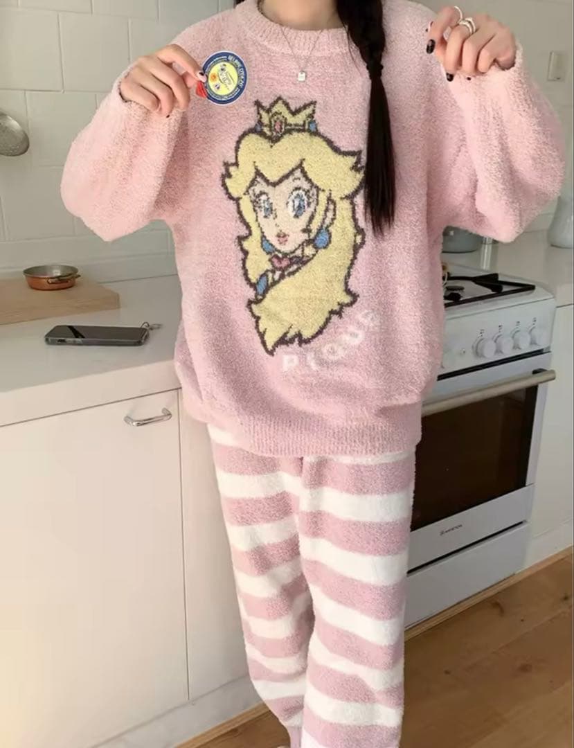 新品！ジェラピケお好きな方に！ピーチ姫のプルオーバーふわもこ上下セットピンク