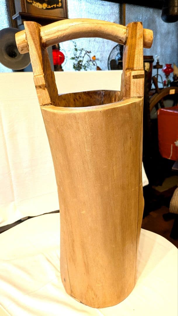 木製花瓶　桶　傘立て自然な形状 持ち手付き　インテリア　古道具