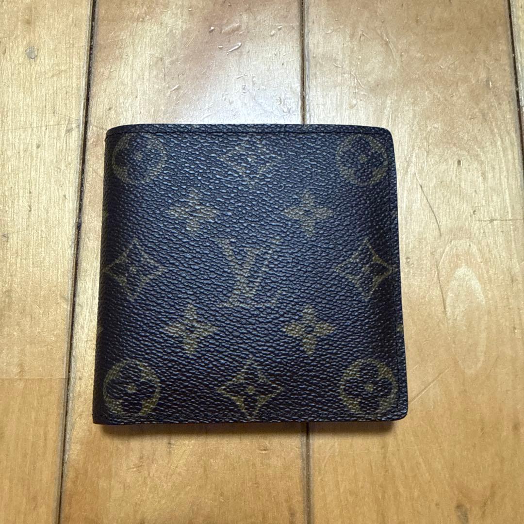 Louis Vuitton 二つ折り財布 モノグラム　箱付き