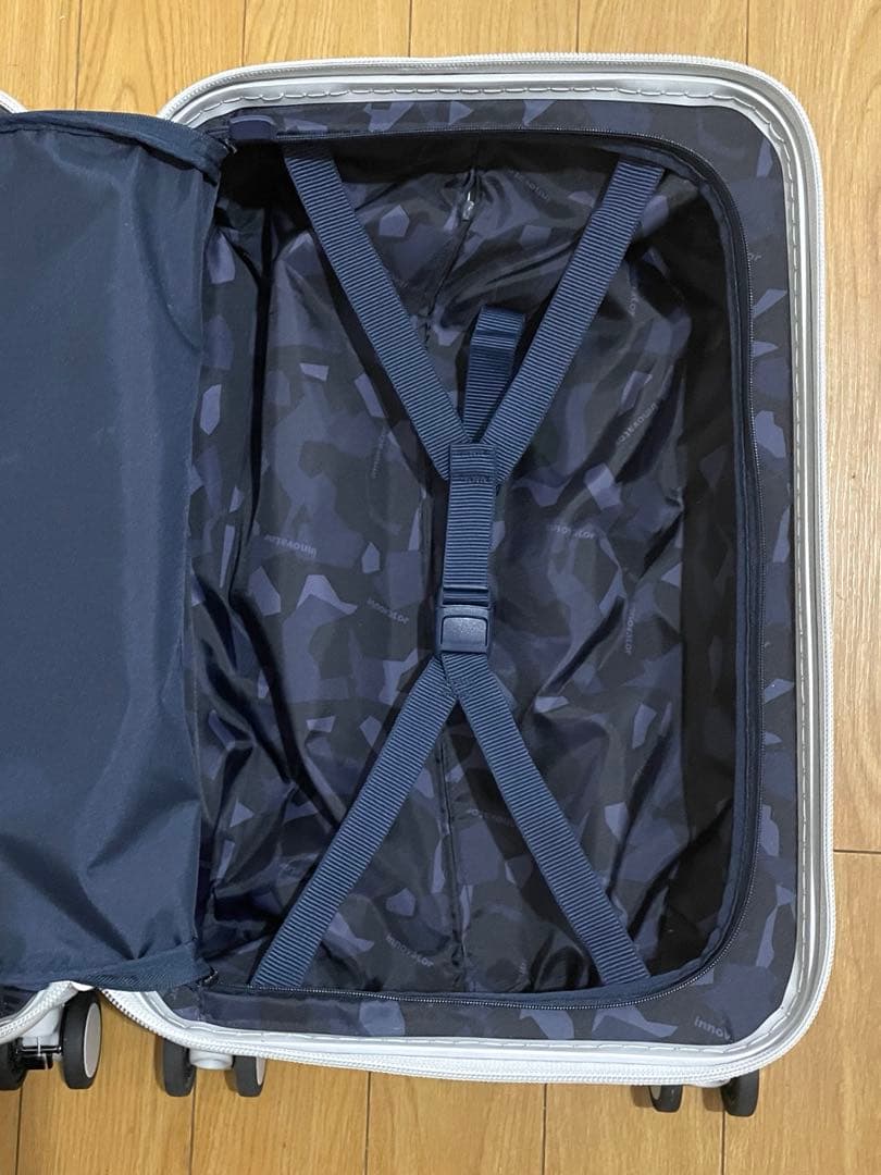 innovator スーツケース 38L グレー ストーン