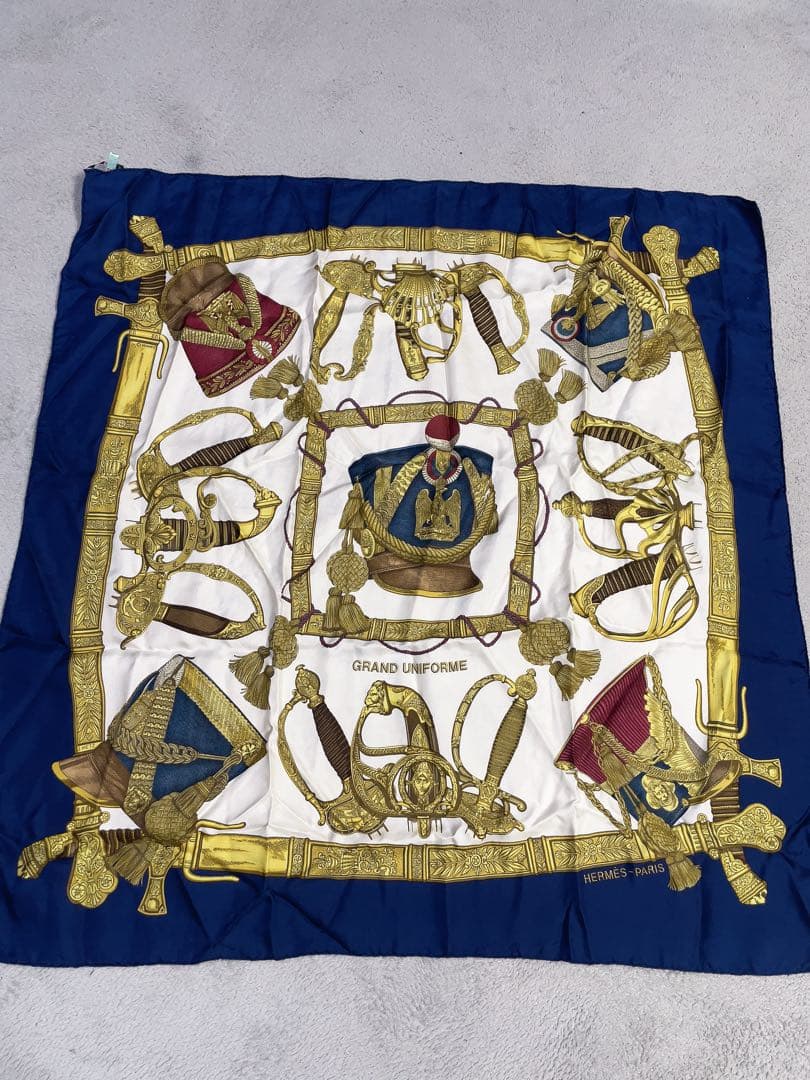 エルメス　カレ90 GRAND UNIFORM グランユニフォ