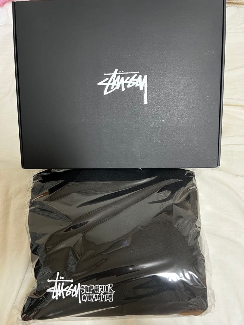 Stüssy ブラック スウェットシャツ