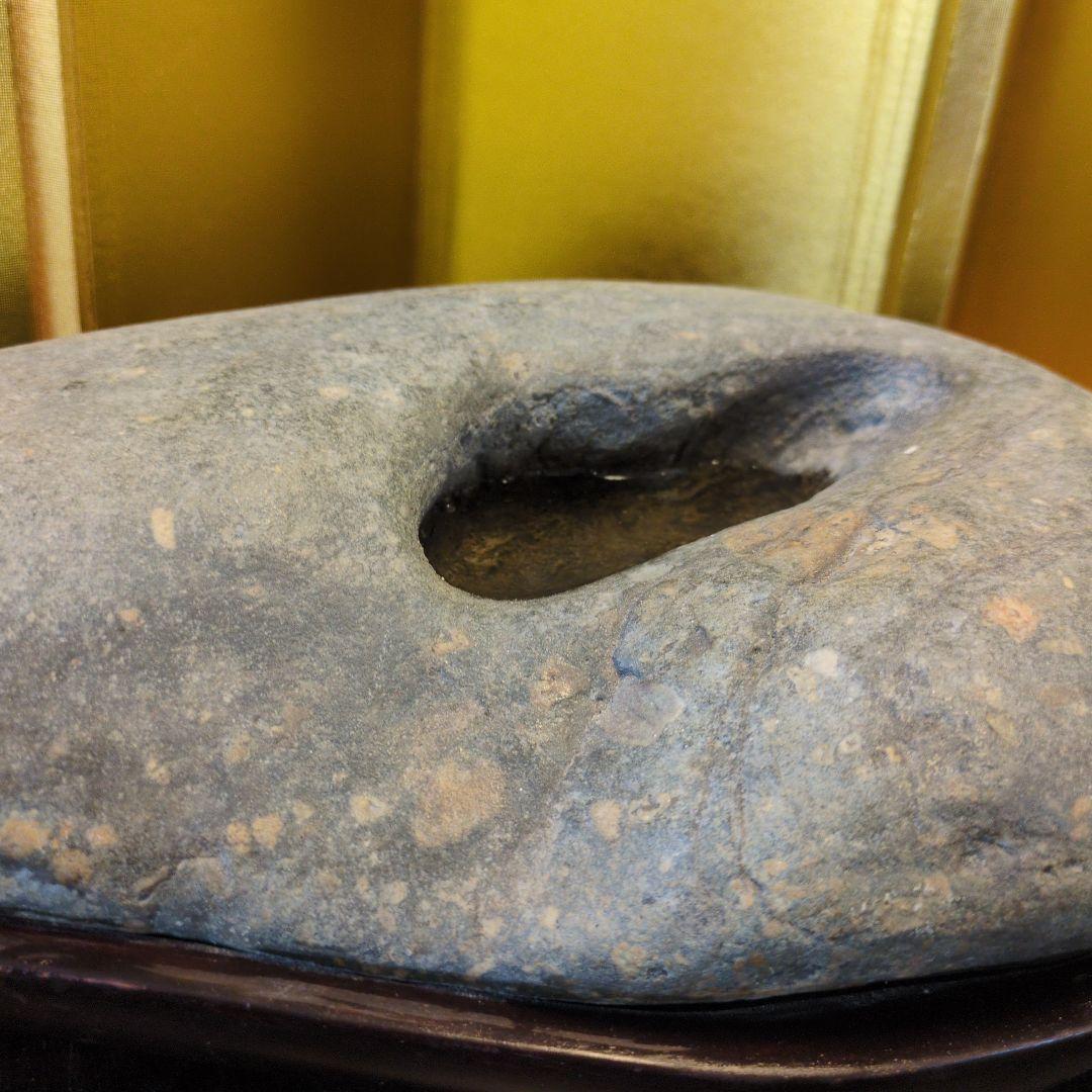 水石 溜まり 天然石 約4.6kg 原石 鑑賞石 自然石 専用台座付 希少 レア