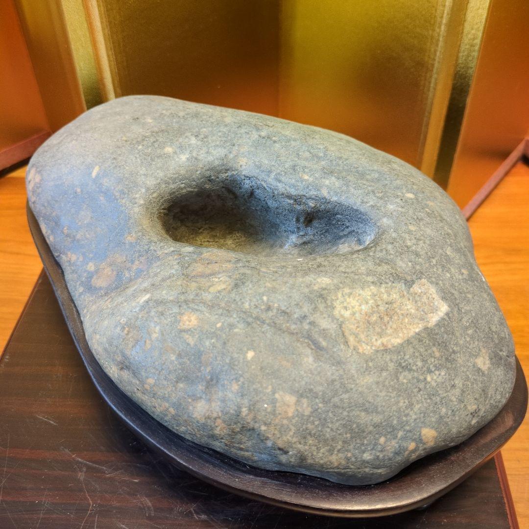 水石 溜まり 天然石 約4.6kg 原石 鑑賞石 自然石 専用台座付 希少 レア