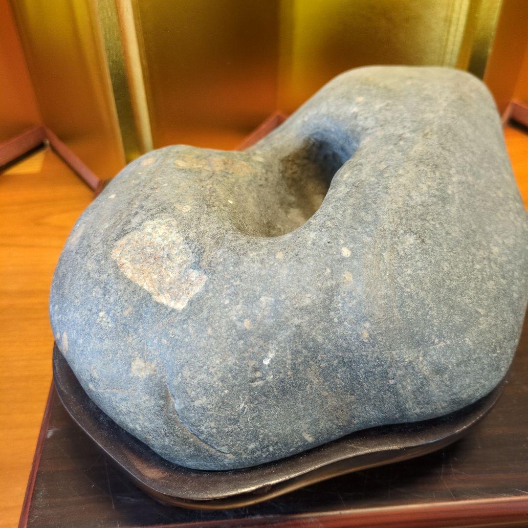 水石 溜まり 天然石 約4.6kg 原石 鑑賞石 自然石 専用台座付 希少 レア