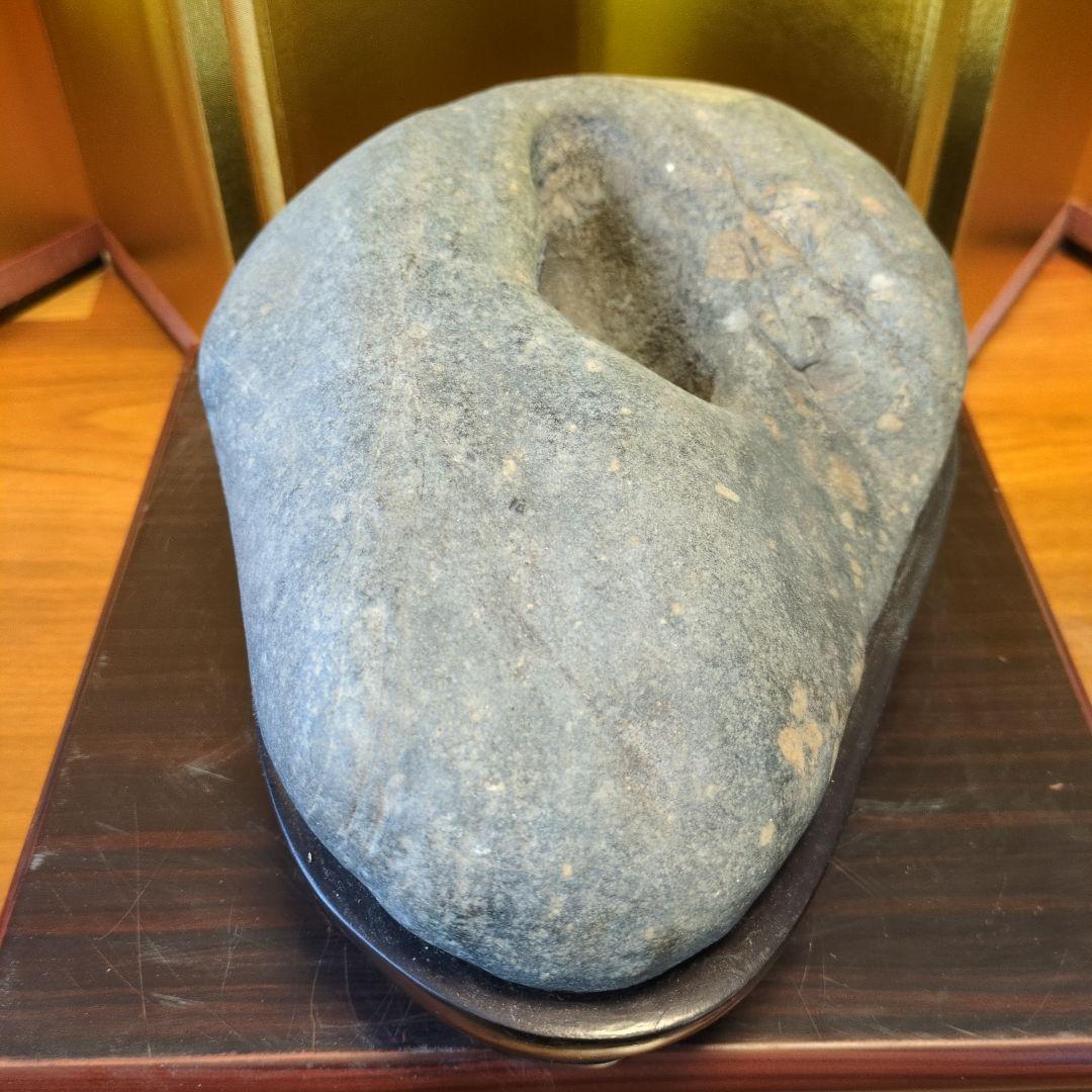 水石 溜まり 天然石 約4.6kg 原石 鑑賞石 自然石 専用台座付 希少 レア