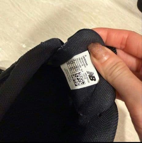 ニューバランス 9060 ブラック ホワイト 箱あり